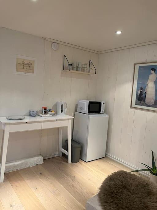 Hybel Med Bad Apartment Egersund Ngoại thất bức ảnh