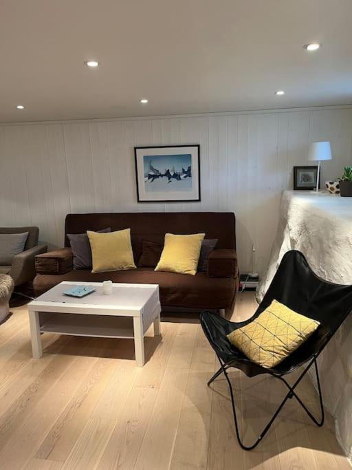 Hybel Med Bad Apartment Egersund Ngoại thất bức ảnh